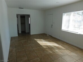 4524 Fulton Pl in Las Vegas, NV - Building Photo - Building Photo