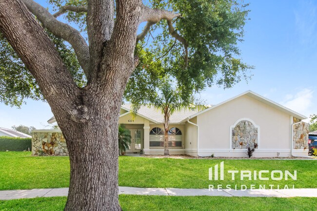 property at 6104 Kinlock Ave