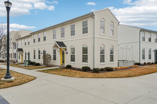 5387 W Bowstring Way in South Jordan, UT - Building Photo - Building Photo