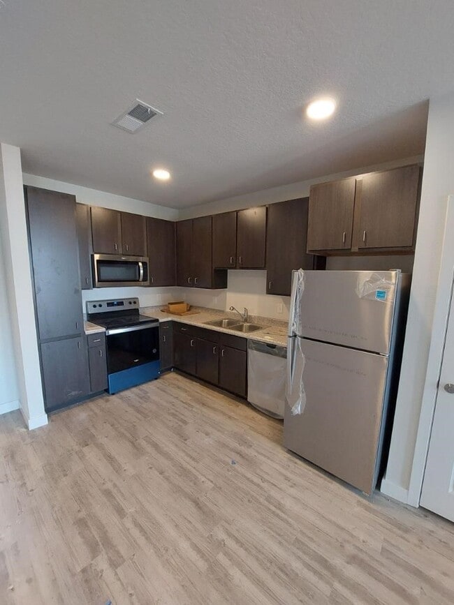Landon Preserve in Brandon, FL - Building Photo - Building Photo