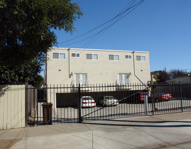 316-324 S 5th St in Richmond, CA - Foto de edificio - Building Photo