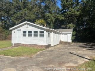 1886 McNeill Farm Rd in Raeford, NC - Building Photo