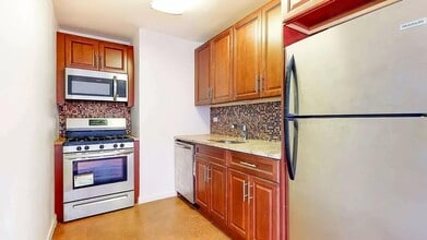 2640 Marion Ave in Bronx, NY - Building Photo - Building Photo