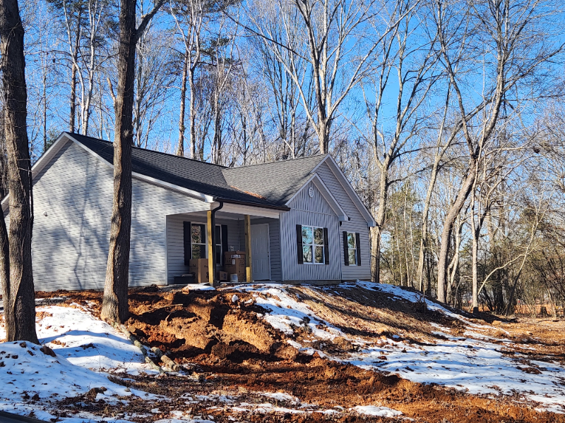 54 Lumpkin Co Park Rd in Dahlonega, GA - Foto de edificio