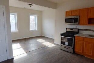 473 S 16th St, Unit Section 8 Accepted