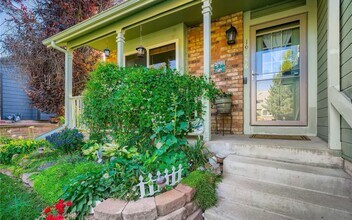 19756 E Bellewood Dr in Centennial, CO - Building Photo - Building Photo