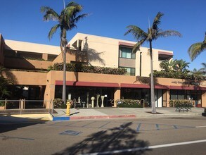 La Jolla Promenade in La Jolla, CA - Building Photo - Building Photo