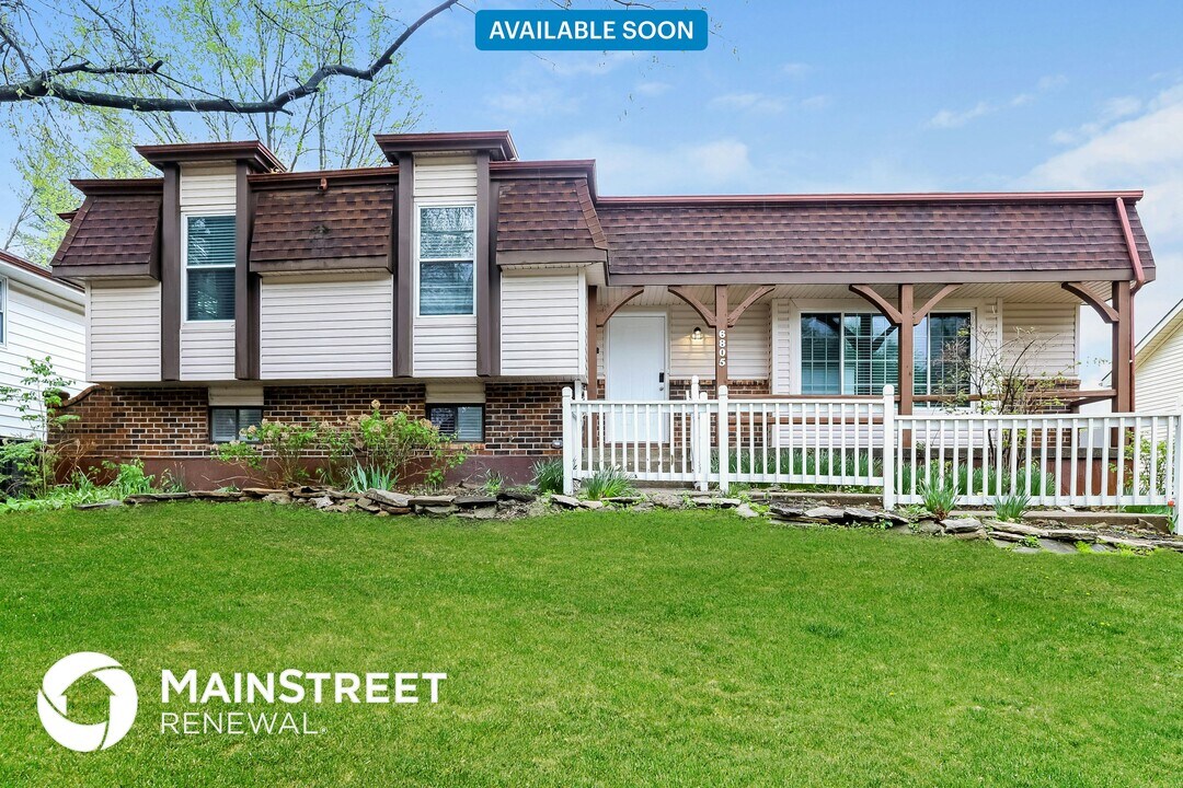 6805 E 140th Pl in Grandview, MO - Building Photo