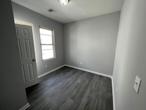 141 Goodwin Ave, Unit 1 in Newark, NJ - Building Photo - Building Photo