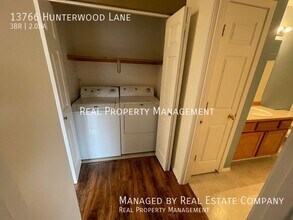 13766 Hunterwood Ln in Anchorage, AK - Building Photo - Building Photo