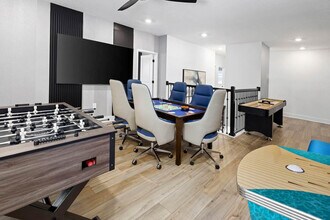 5587 Asterisk Ave in Orlando, FL - Building Photo - Building Photo