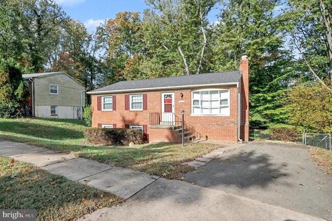 property at 13828 Londonderry Ct