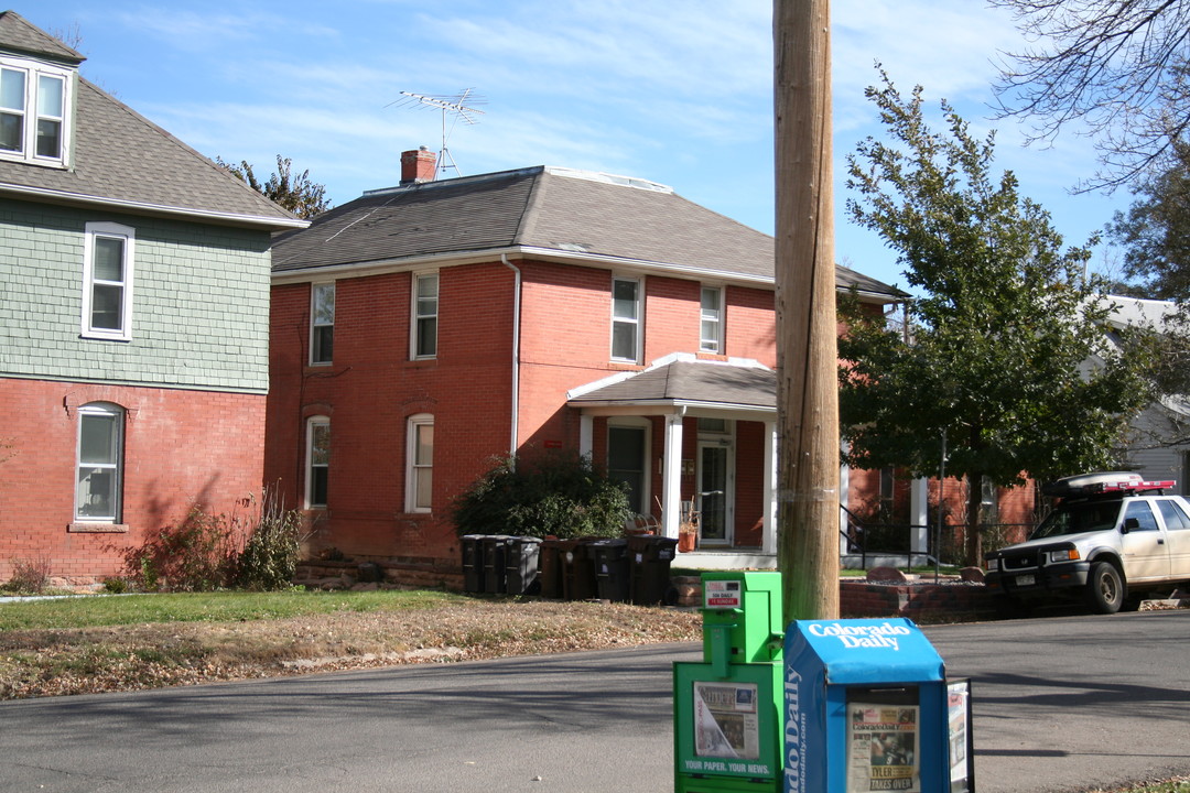 2442 4th St in Boulder, CO - Building Photo