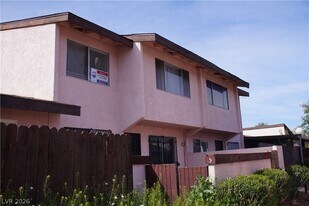 1722 E University Ave. in Las Vegas, NV - Building Photo