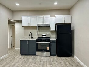 101 N Seville Dr in El Paso, TX - Building Photo - Building Photo