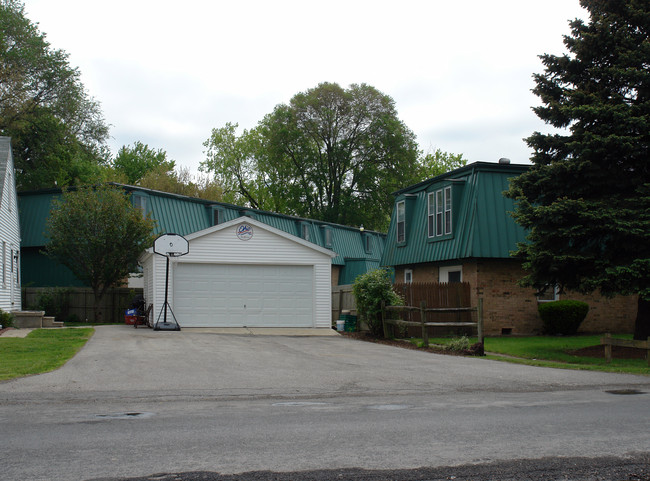 Whitmer Woods in Toledo, OH - Foto de edificio - Building Photo