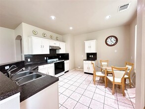 11815 Champions Grove Ln in Houston, TX - Building Photo - Building Photo