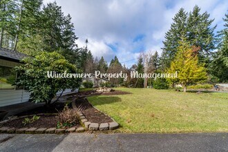 4712 71st St Ct NW in Gig Harbor, WA - Foto de edificio - Building Photo