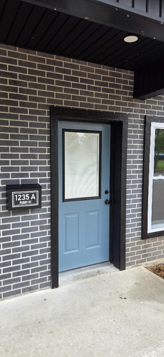 1235 Perry St in Vincennes, IN - Building Photo