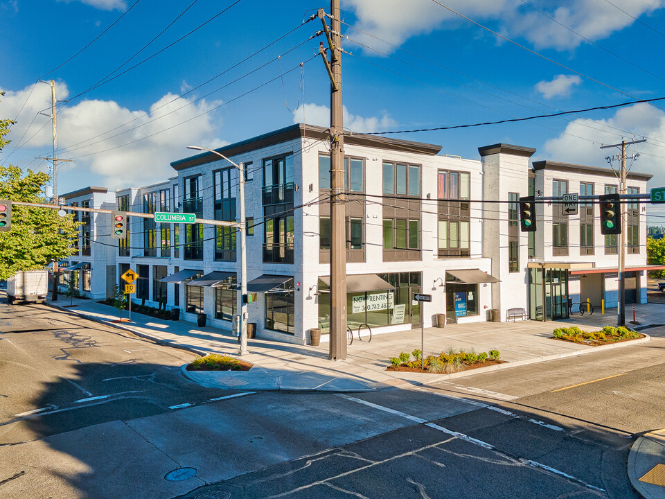 The Lurana - Waterfront Property in Olympia, WA - Building Photo