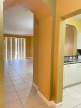 17710 NW 73rd Ave in Hialeah, FL - Building Photo - Building Photo
