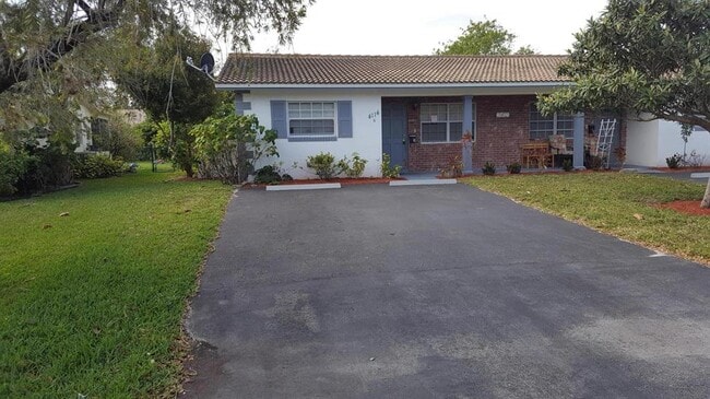 4114 NW 79th Ave in Coral Springs, FL - Foto de edificio - Building Photo