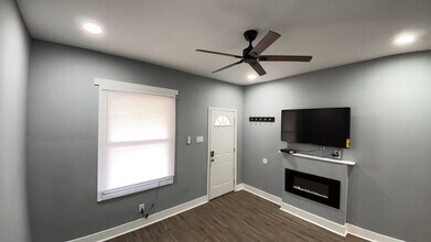 204-206 E Woodrow Ave-Unit -204 E Woodrow Ave in Columbus, OH - Building Photo - Building Photo