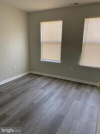 1605 E Fairmount Ave photo'