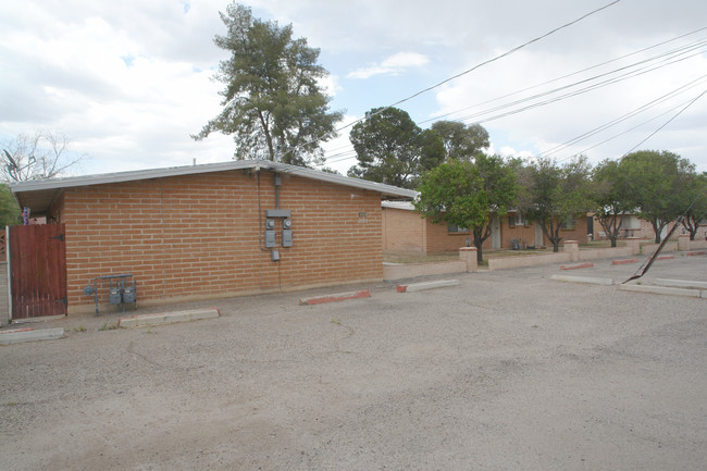 4102-4106 N Fremont Ave in Tucson, AZ - Foto de edificio - Building Photo