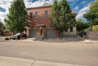 409 Mason Ct in Fort Collins, CO - Foto de edificio - Building Photo