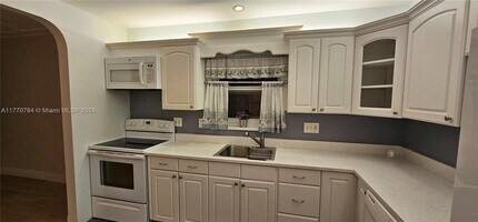 2832 Fillmore St, Unit 20 in Hollywood, FL - Building Photo - Building Photo