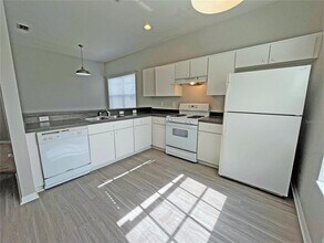 24925 Vintage Ct in Lutz, FL - Foto de edificio - Building Photo