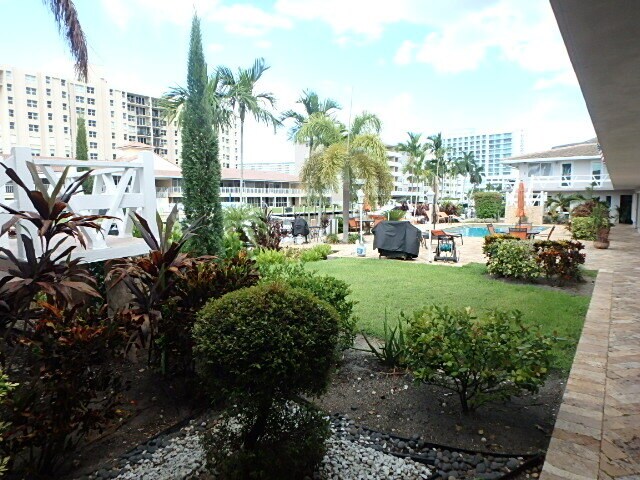 2857 NE 32nd St, Unit #8 in Fort Lauderdale, FL - Building Photo - Building Photo