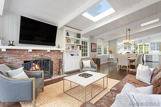 451 Zuni Dr in Del Mar, CA - Building Photo - Building Photo