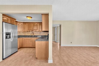 3660 SW 60th Ave in Davie, FL - Building Photo - Building Photo