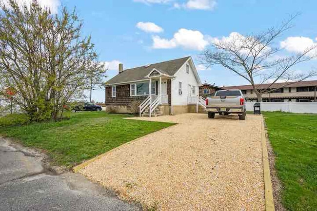 218 Channel Dr in Point Pleasant Beach, NJ - Building Photo - Building Photo