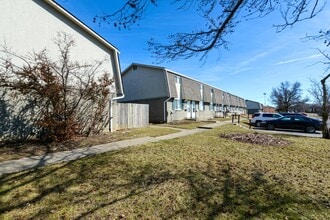 1902 Baldwin Rd in Reynoldsburg, OH - Building Photo - Building Photo
