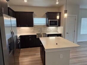 8100 NW 151st Cir in Edmond, OK - Building Photo - Building Photo