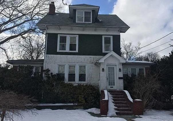 348 S Ocean Ave in Freeport, NY - Building Photo