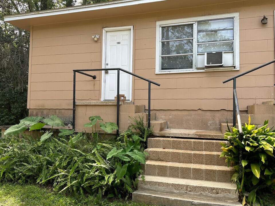 545.5 Call St-Unit -545 E CALL ST in Tallahassee, FL - Building Photo