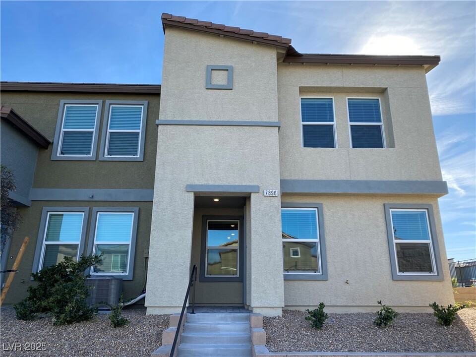 7896 Together Ave in Las Vegas, NV - Building Photo