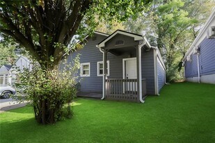 1056 Grant Way SE in Atlanta, GA - Building Photo