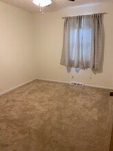 1324 Aarons Way in Kent, OH - Foto de edificio - Building Photo