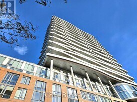 1 Market St. in Toronto, ON - Building Photo