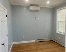 41-61-61 55th St in Queens, NY - Building Photo - Building Photo