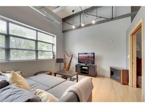 111 E Franklin Ave in Minneapolis, MN - Building Photo - Building Photo