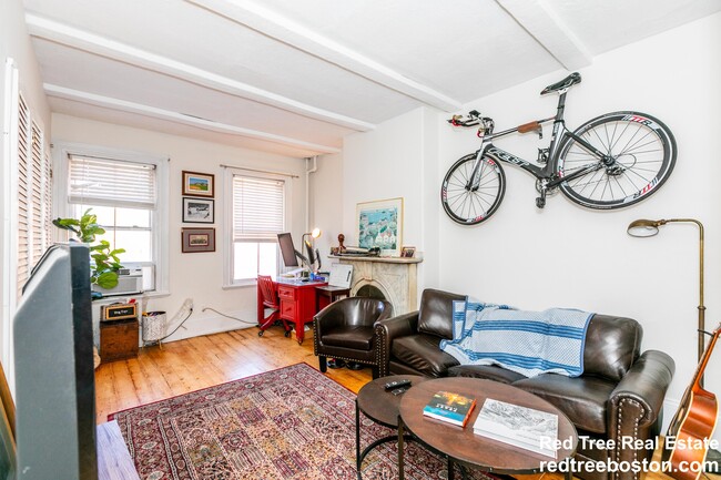 32 Irving St, Unit 4