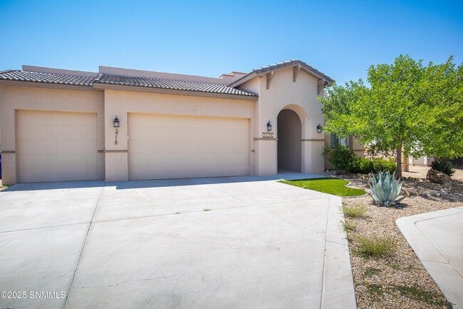 property at 3718 Golden Echo Lp