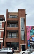 1918 W Cermak Rd in Chicago, IL - Building Photo