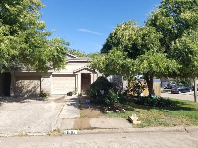 property at 11002 Longtom Ct